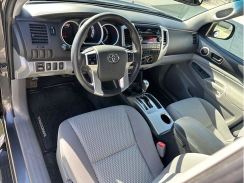 Used 2012 Toyota Tacoma 4x4 Access Cab w/ SR5 Pkg image 12