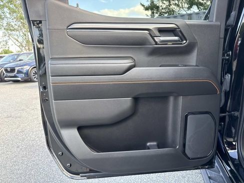 Used 2025 GMC Sierra 1500 AT4 w/ AT4 Premium Package image 17