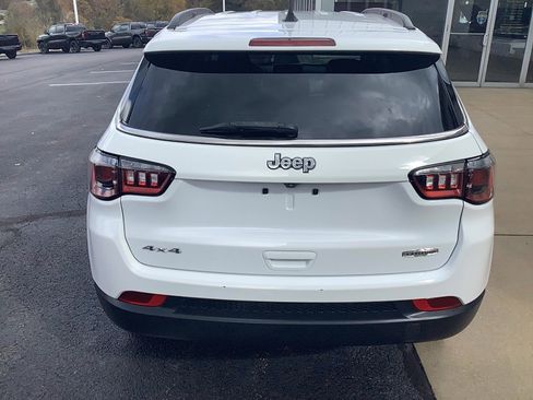 Certified 2022 Jeep Compass Latitude w/ Convenience Group image 5