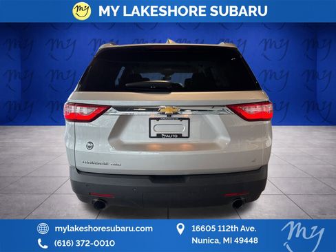 Used 2020 Chevrolet Traverse LT w/ Driver Confidence II Package image 6