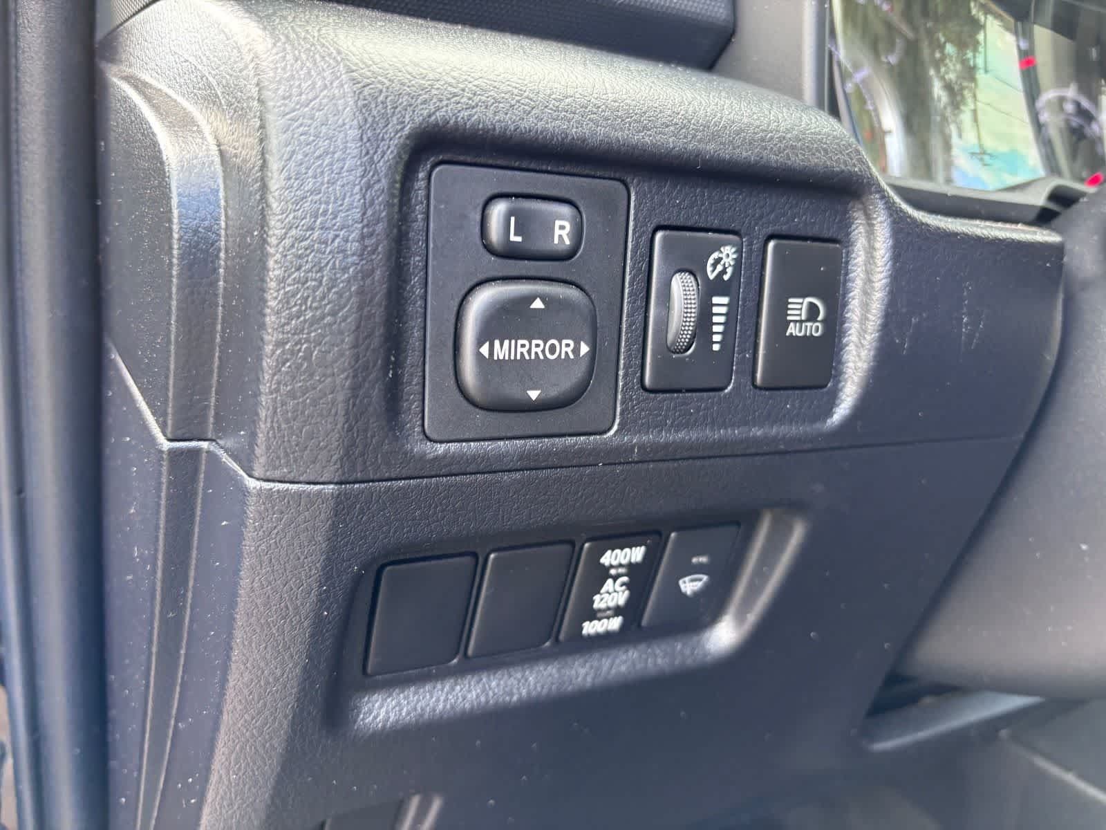 Used 2022 Toyota 4Runner TRD Off-Road AWD/4WD image 16