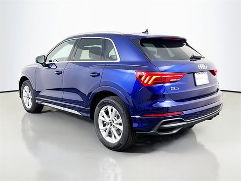 New 2025 Audi Q3 2.0T Premium image 5