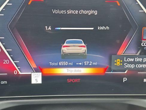 Certified 2025 BMW i4 eDrive40 w/ Premium Package RWD image 22