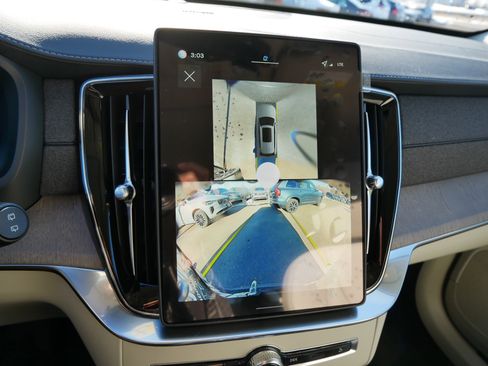 New 2026 Volvo XC90 B6 Ultra w/ Protection Package image 10