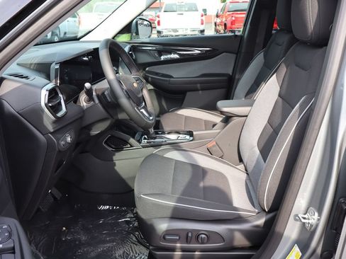New 2026 Chevrolet TrailBlazer LT w/ Convenience Package FWD image 6