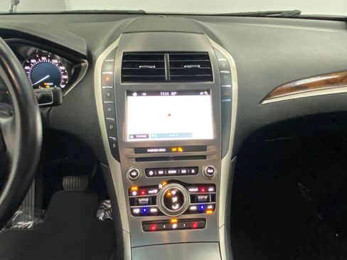 Used 2017 Lincoln MKZ Select w/ Select Plus Package AWD/4WD image 26