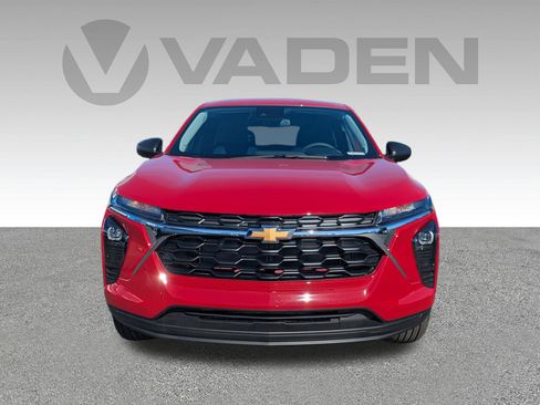 New 2026 Chevrolet Trax LS w/ Driver Confidence Package image 28