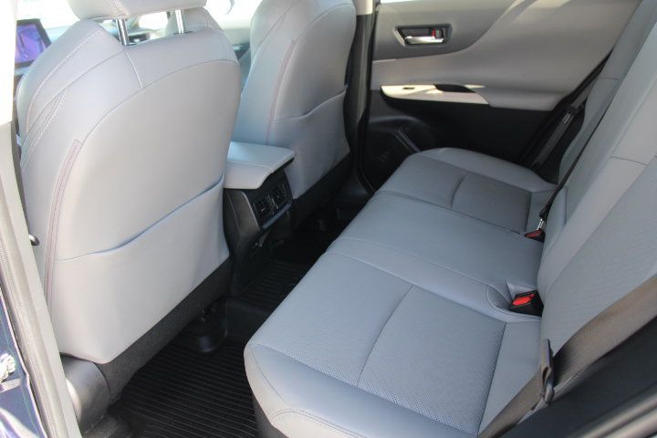 Certified 2023 Toyota Venza Limited AWD/4WD image 14