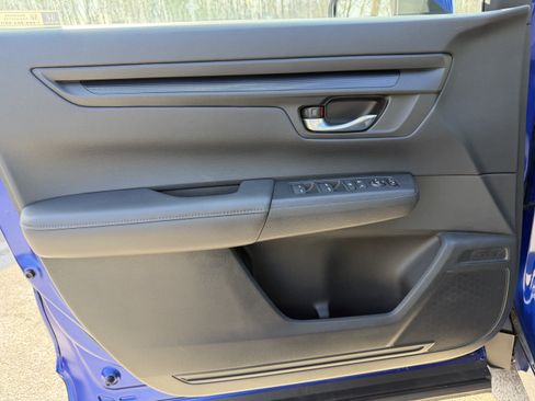 Used 2023 Honda CR-V EX image 12