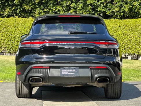 Certified 2025 Porsche Macan AWD/4WD image 7