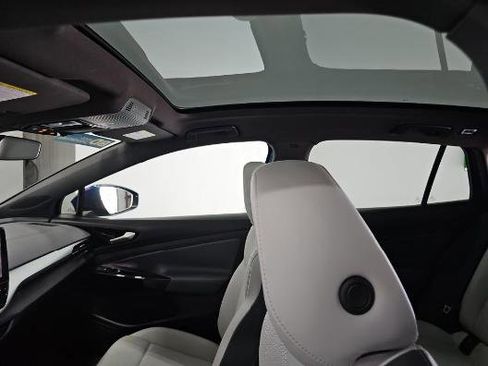 Used 2021 Volkswagen ID.4 Pro S image 12