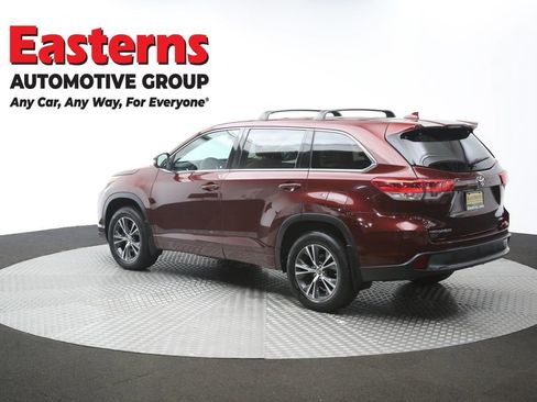 Used 2018 Toyota Highlander Plus AWD/4WD image 63