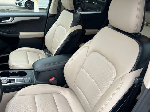 Used 2020 Ford Escape SEL AWD/4WD image 5