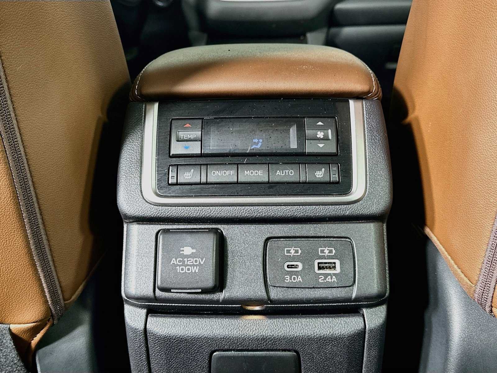 Used 2023 Subaru Ascent Touring AWD/4WD image 24