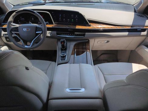 Certified 2024 Cadillac Escalade ESV Sport Platinum w/ LPO, ONYX Package AWD/4WD image 13