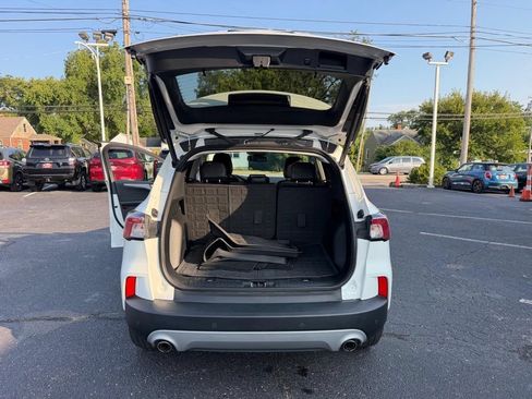 Used 2022 Ford Escape Titanium AWD/4WD image 33