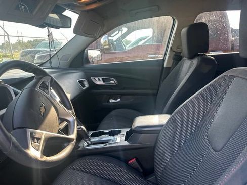 Used 2017 Chevrolet Equinox LT FWD image 14