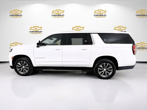 Used 2021 Chevrolet Suburban LT w/ Max Trailering Package AWD/4WD image 4