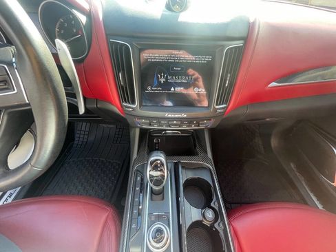 Used 2017 Maserati Levante S image 20