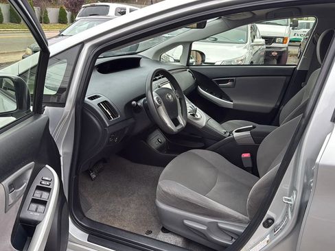 Used 2013 Toyota Prius Two image 23
