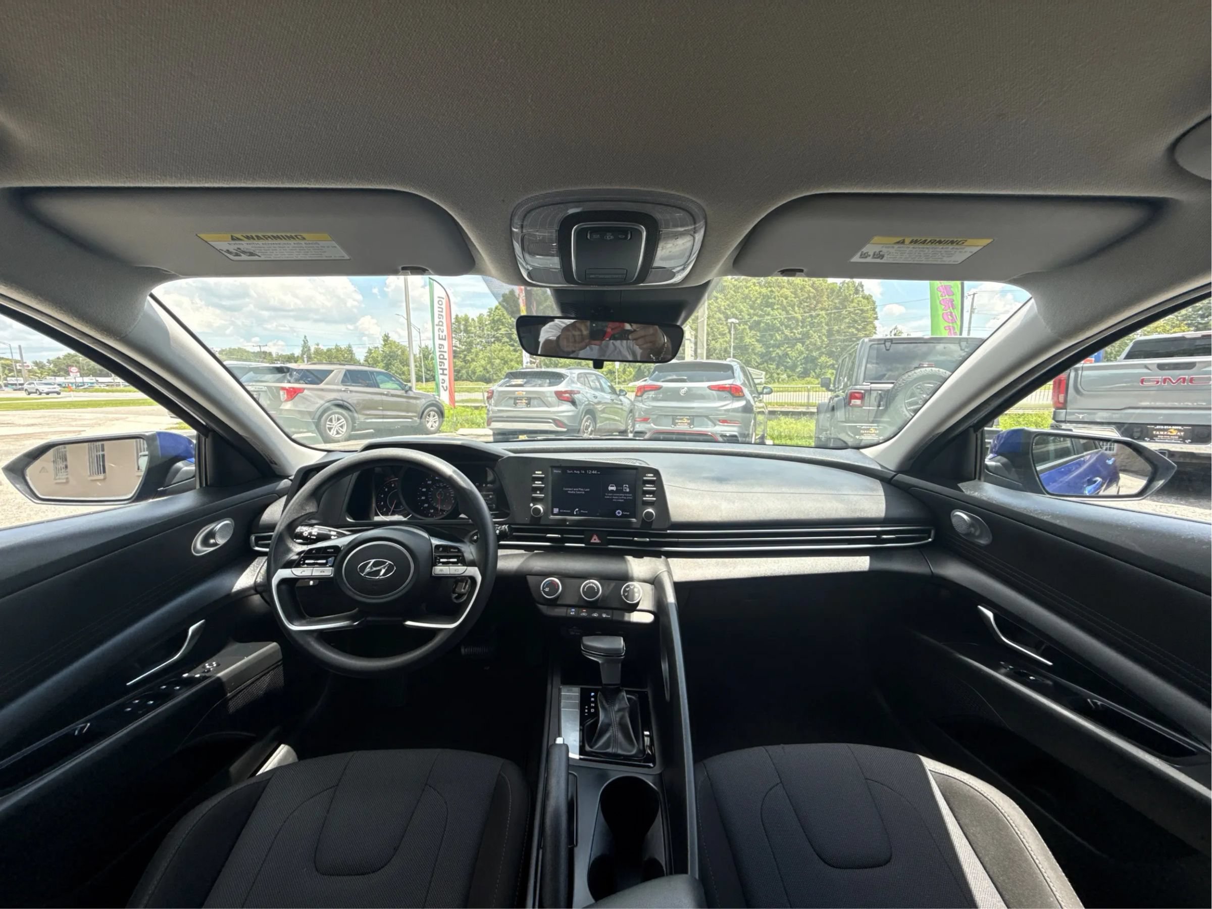 Used 2021 Hyundai Elantra SE FWD image 27