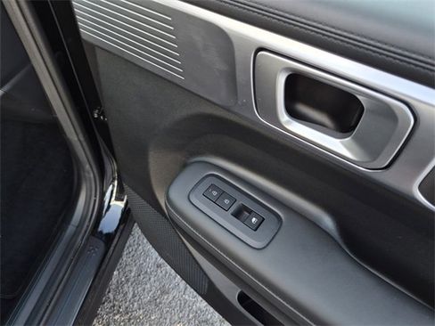 Used 2025 Hyundai Santa Fe SEL image 15