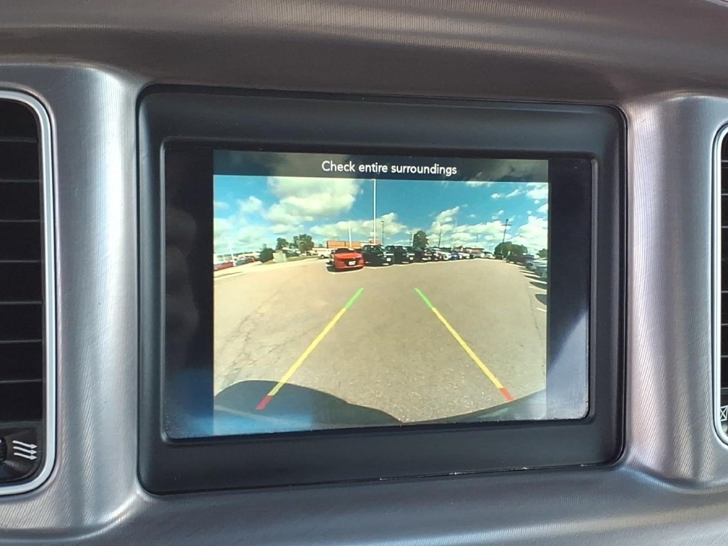 Used 2022 Dodge Charger SXT RWD image 21