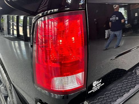 Used 2019 RAM 1500 Classic SLT AWD/4WD image 22
