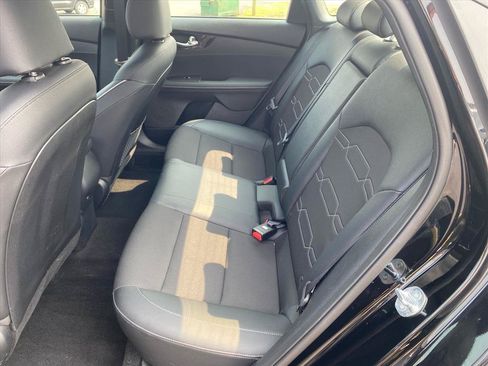 Certified 2024 Kia Forte GT-Line FWD image 23