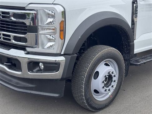 New 2025 Ford F550 4x4 Regular Cab Super Duty image 6