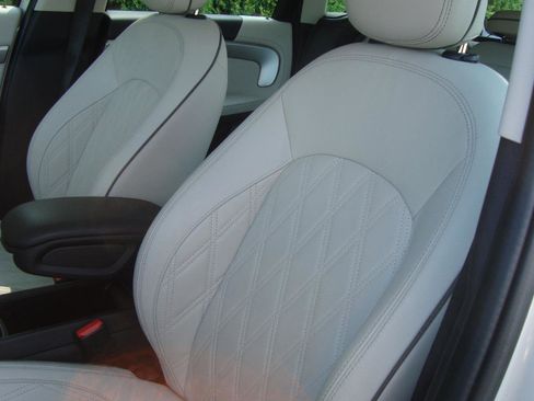 Used 2022 MINI Cooper Countryman S w/ Premium Package image 36