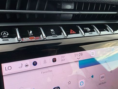 New 2025 Jeep Grand Cherokee Limited w/ Black Appearance Package image 31