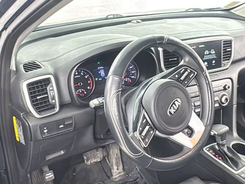 Used 2022 Kia Sportage LX image 34