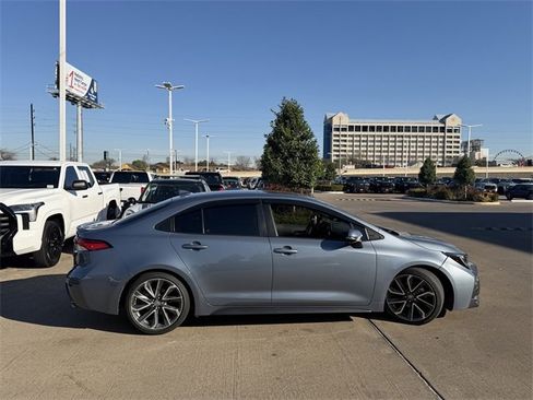 Used 2021 Toyota Corolla SE image 4