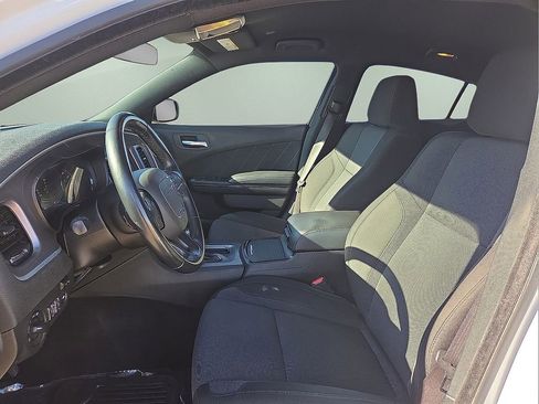 Used 2019 Dodge Charger SXT image 23