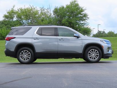 Used 2023 Chevrolet Traverse LT
