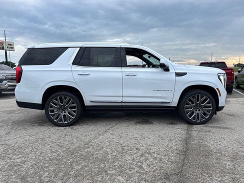 New 2026 GMC Yukon Denali Ultimate w/ LPO, Illumination Package AWD/4WD image 7