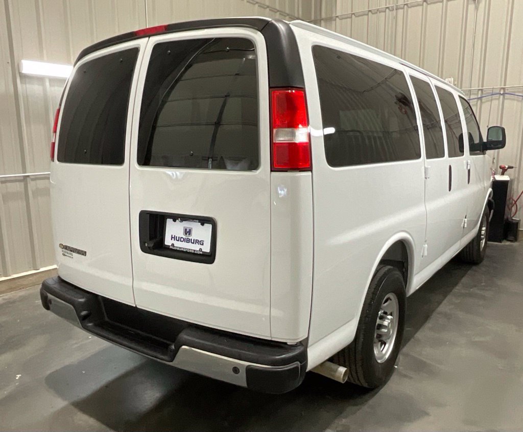 Used 2025 Chevrolet Express 2500 LT w/ LT Preferred Equipment Group RWD image 21