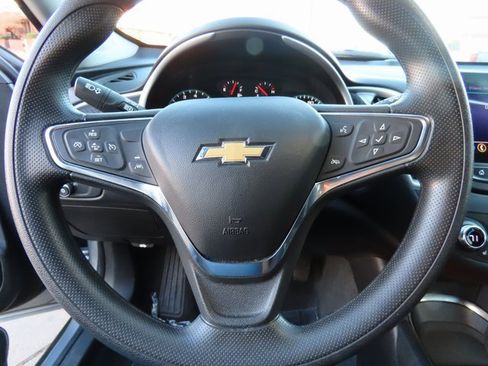 Used 2024 Chevrolet Malibu LT image 33