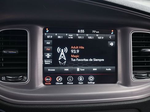 Used 2023 Dodge Charger SXT image 21