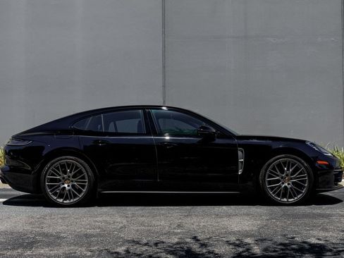 Used 2023 Porsche Panamera Platinum Edition RWD image 6