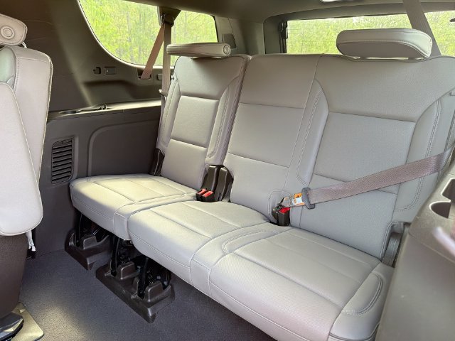 Certified 2023 GMC Yukon XL SLT w/ SLT Premium Package AWD/4WD image 27