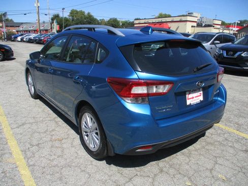 Used 2018 Subaru Impreza 2.0i Premium image 2