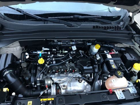 Used 2016 Jeep Renegade Sport w/ Power & Air Group image 15