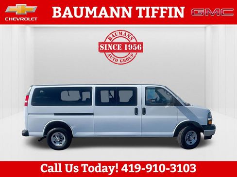 Used 2024 Chevrolet Express 3500 LT w/ LT Preferred Equipment Group image 4
