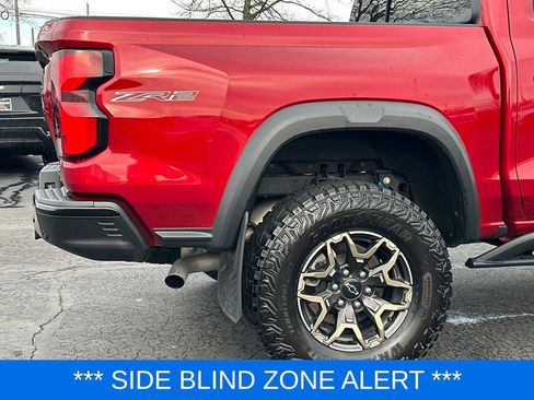 Used 2024 Chevrolet Colorado ZR2 w/ Technology Package image 10