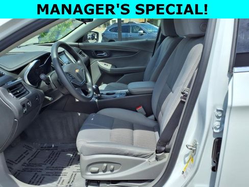 Used 2017 Chevrolet Impala LS image 10