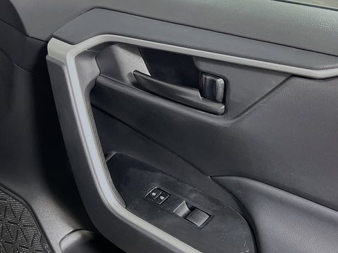 Used 2023 Toyota RAV4 LE image 33