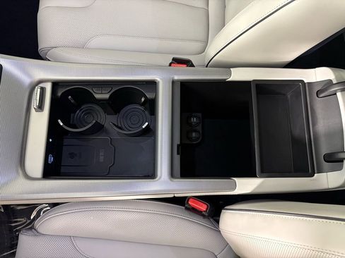 Used 2025 Hyundai Palisade Calligraphy image 31