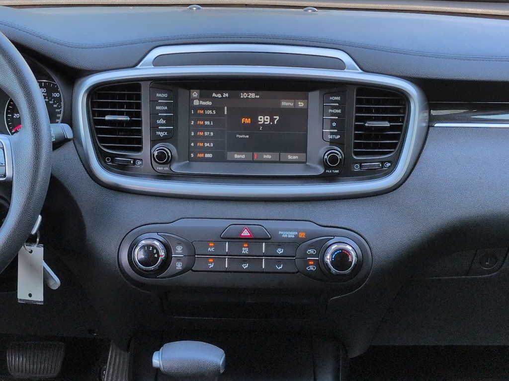 Used 2020 Kia Sorento LX AWD/4WD image 18